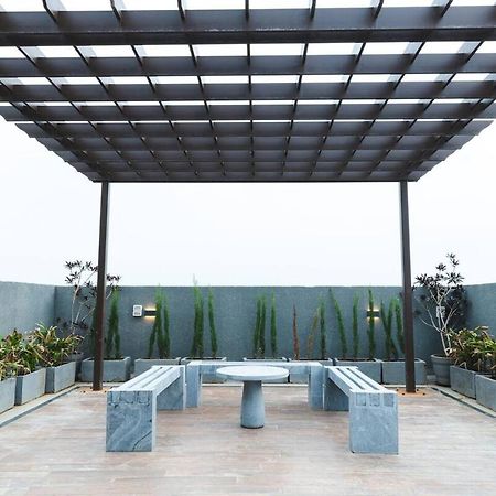 The Jaipur Loft Modern Studio Exterior photo