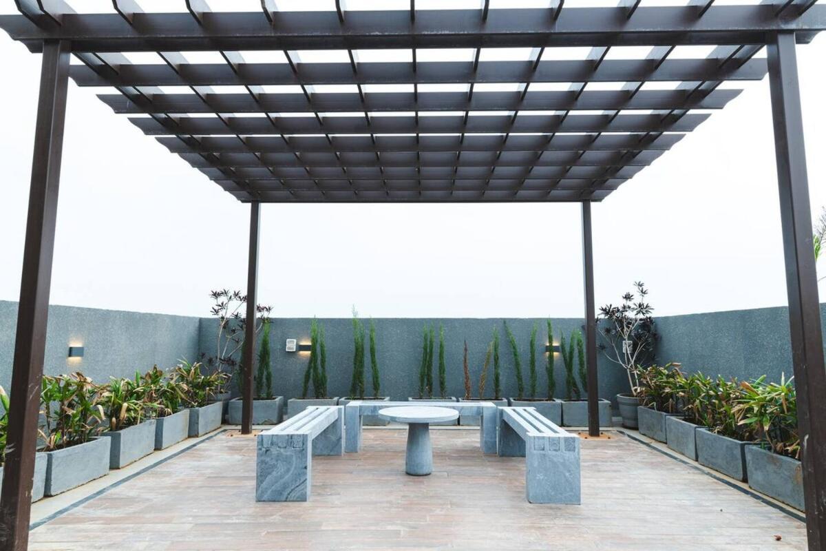 The Jaipur Loft Modern Studio Exterior photo